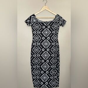 Forever 21 Body con Off the Shoulder Dress size Large